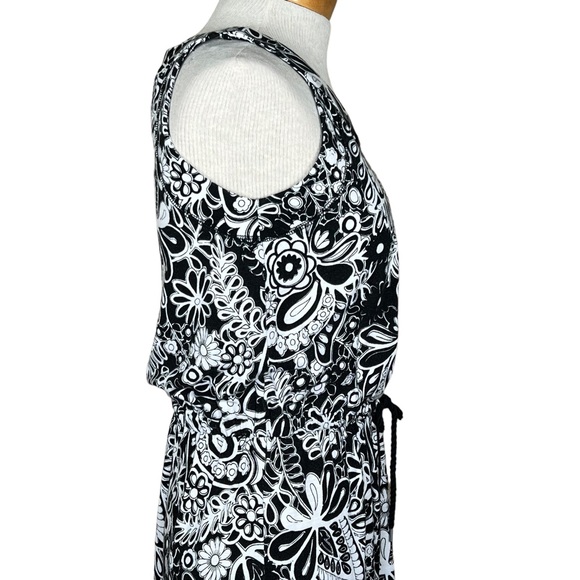 T by Talbots Sleeveless Black & White Casual Knit Dress With Drawstring Waist SP - Picture 6 of 15